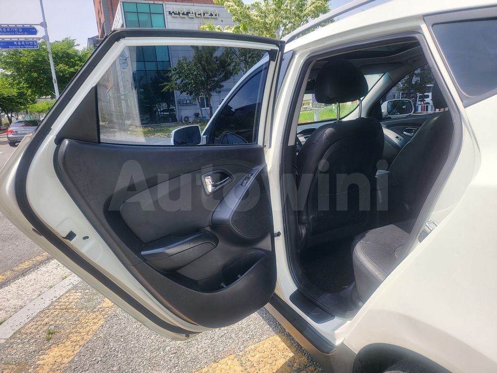 Hyundai Tucson 2010 V144920 ( Techo panoramico ) Hyundai Tucson 2010 V144920 ( Techo panoramico )