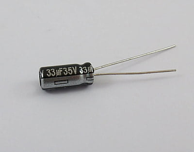 CAPACITOR 33UF 35V