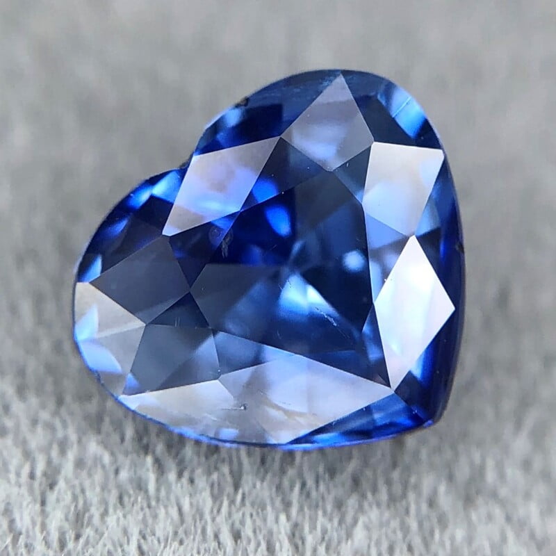 0.88ct Heart Mixed Cut Sapphire 0.88ct Heart Mixed Cut Sapphire