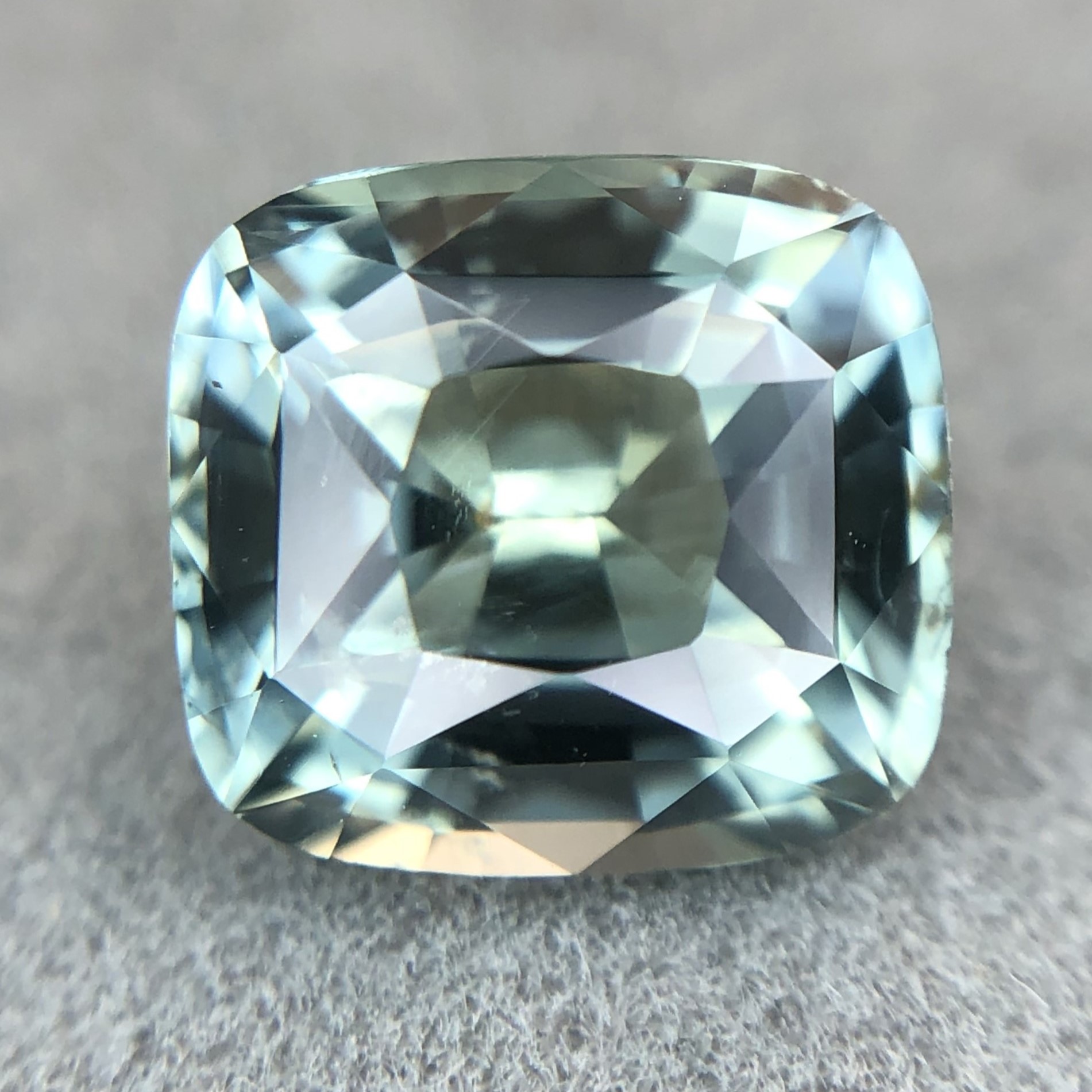 2.80ct Cushion Mixed Cut Sapphire 2.80ct Cushion Mixed Cut Sapphire