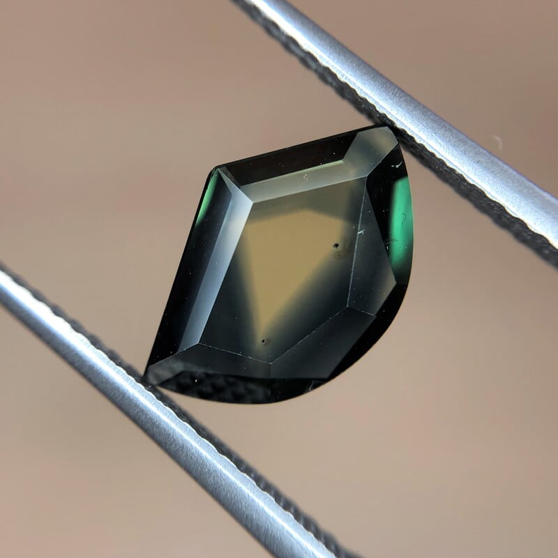 2.42ct Fancy Portrait Cut Sapphire 2.42ct Fancy Portrait Cut Sapphire