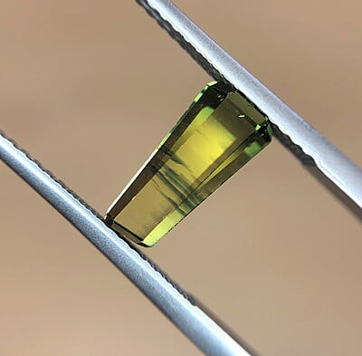 1.65ct Fancy Crystal Cut Sapphire