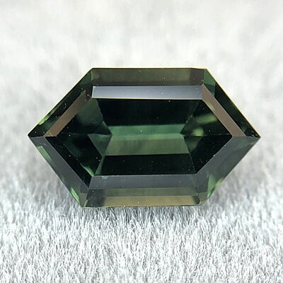 1.60ct Hexagon Mixed Cut Sapphire 1.60ct Hexagon Mixed Cut Sapphire