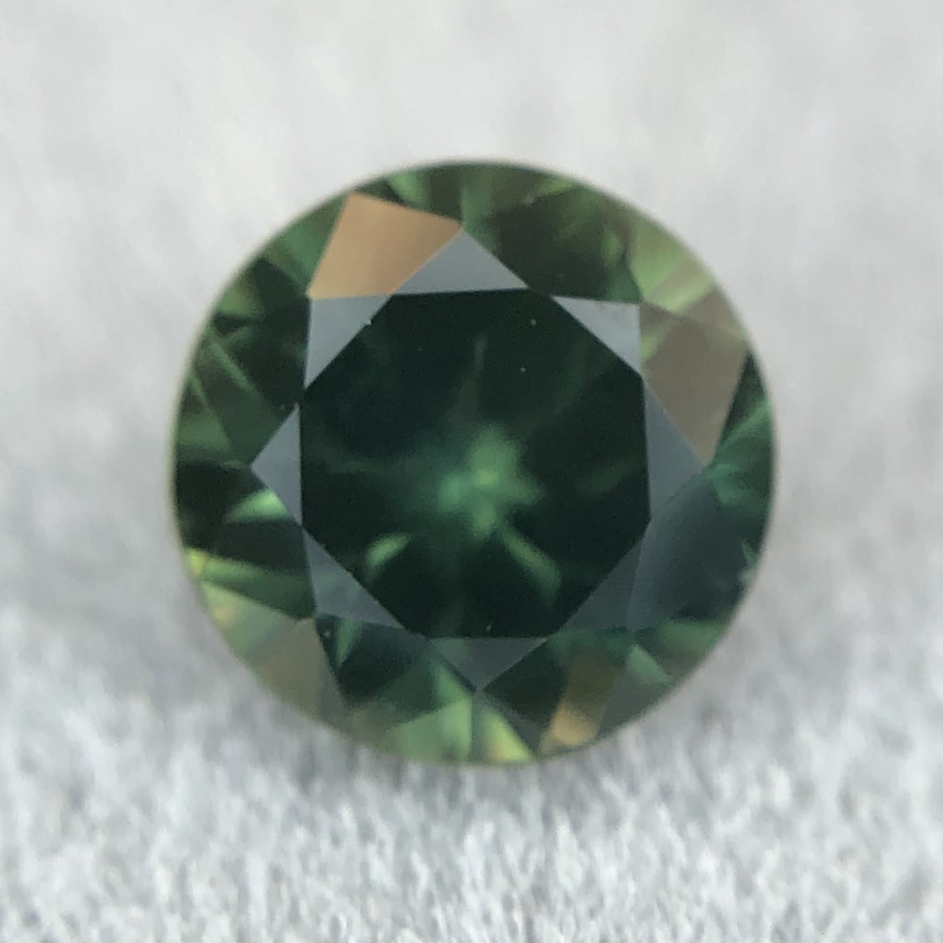 1.00ct Round Brilliant Cut Sapphire 1.00ct Round Brilliant Cut Sapphire