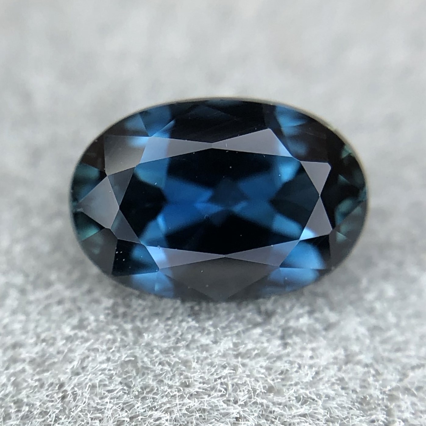 0.62ct Oval Mixed Cut Sapphire