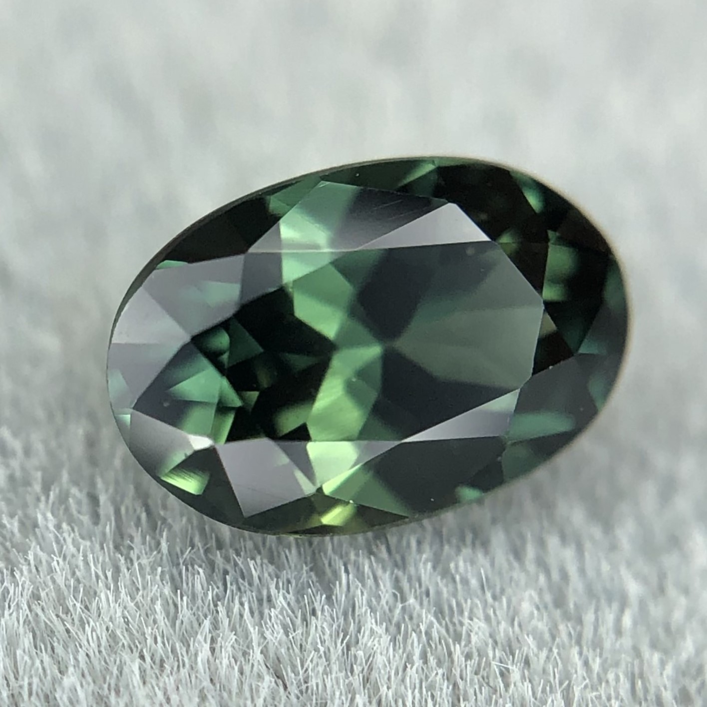 0.56ct Oval Mixed Cut Sapphire 0.56ct Oval Mixed Cut Sapphire