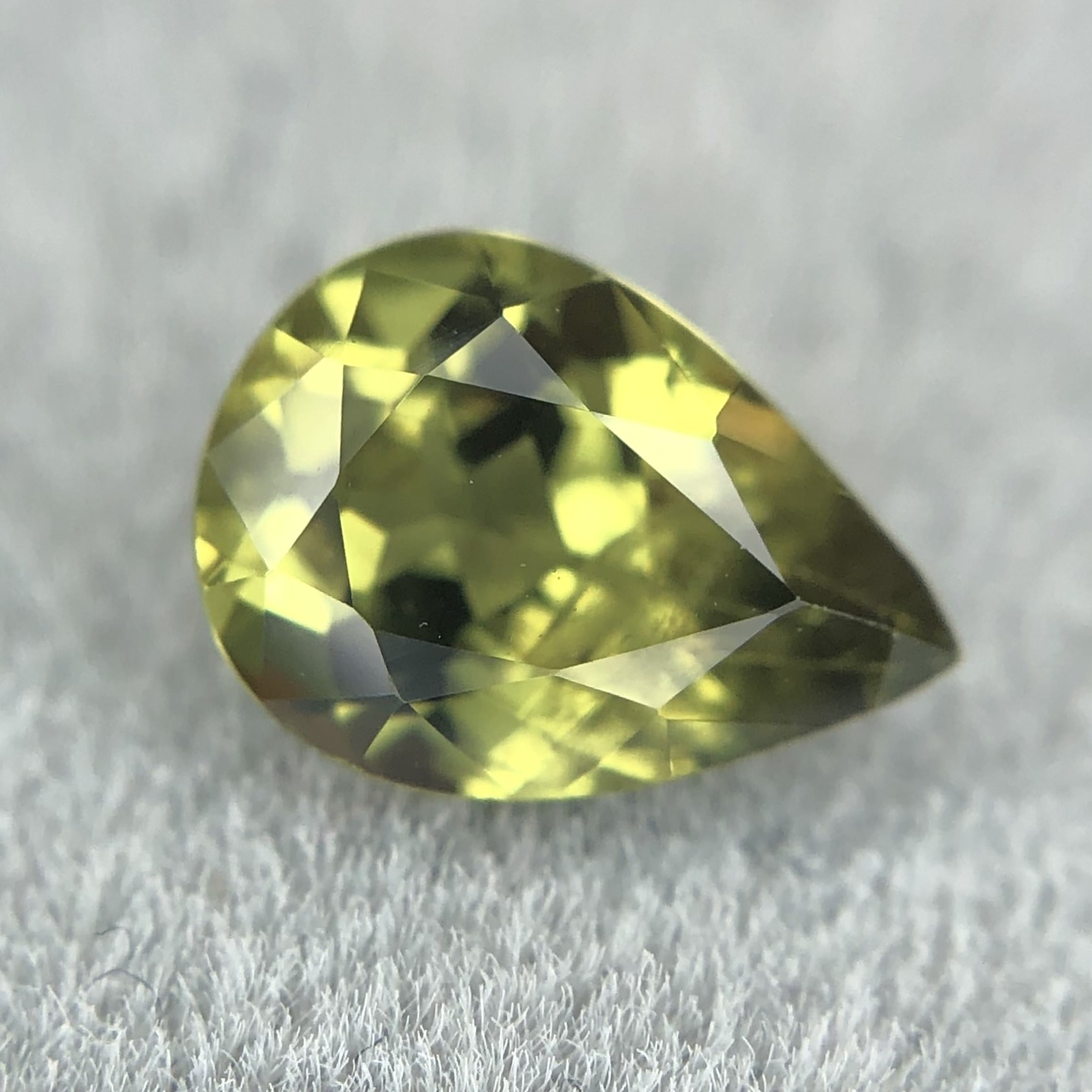 0.94ct Pear Mixed Cut Sapphire 0.94ct Pear Mixed Cut Sapphire