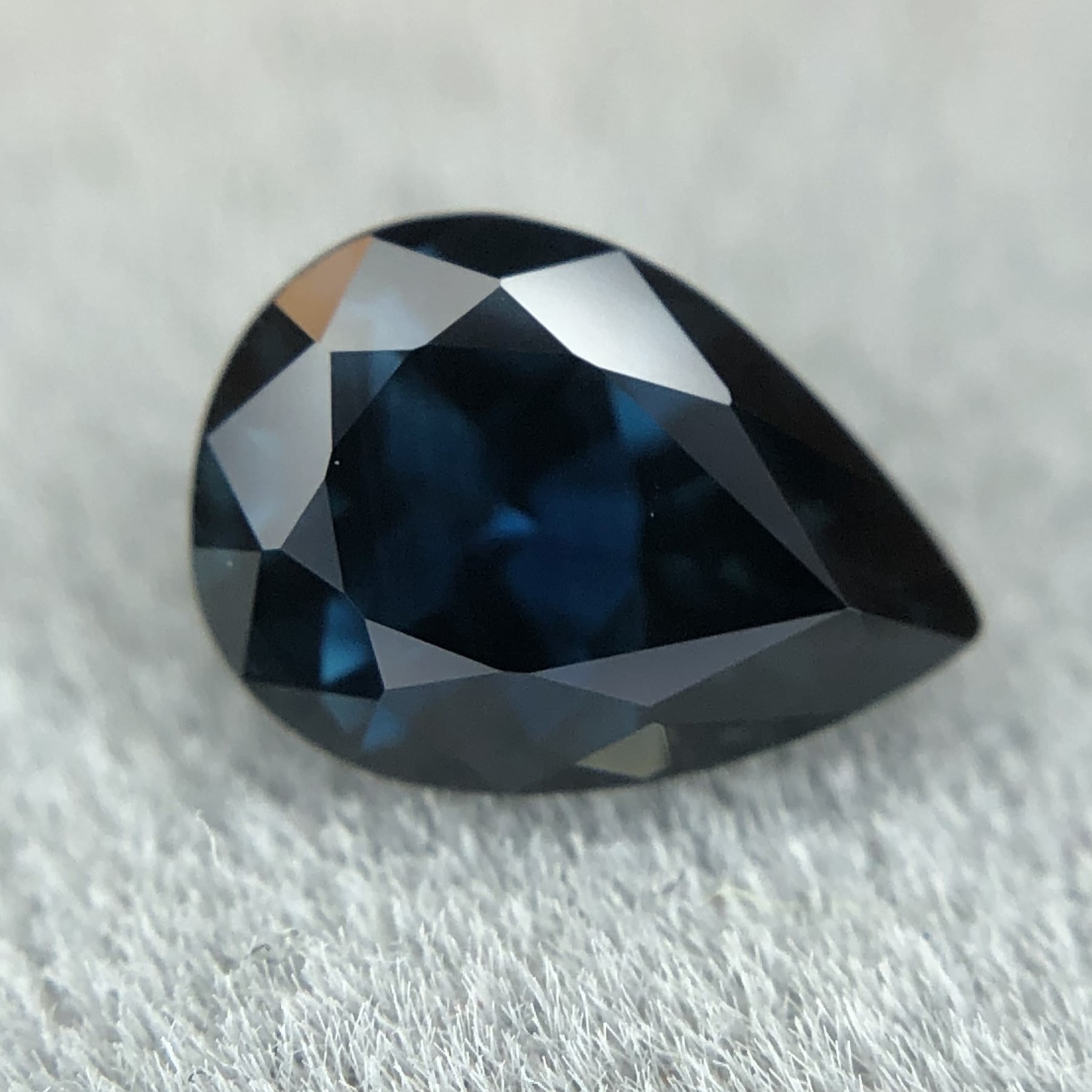 0.87ct Pear Mixed Cut Sapphire