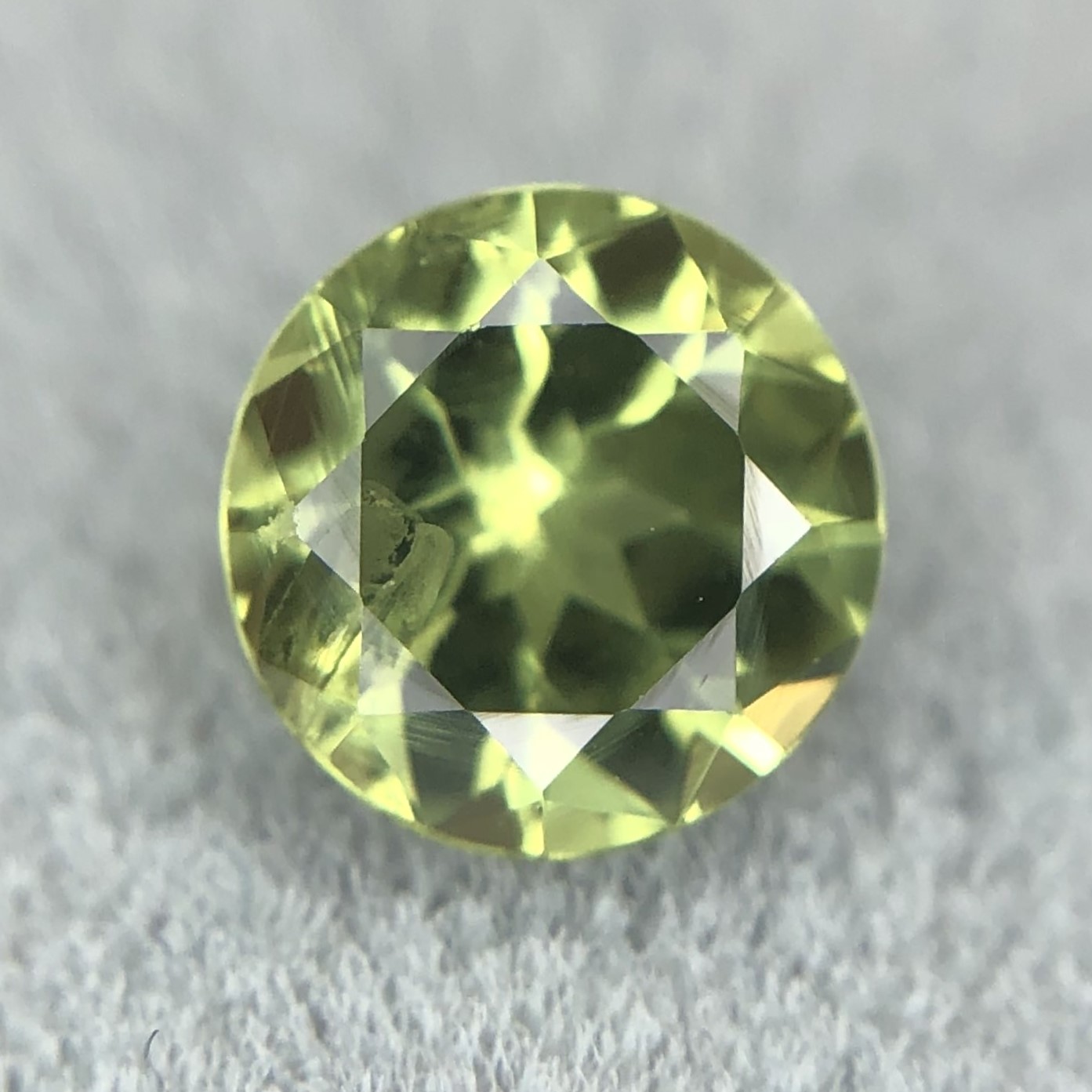 1.00ct Round Brilliant Cut Sapphire