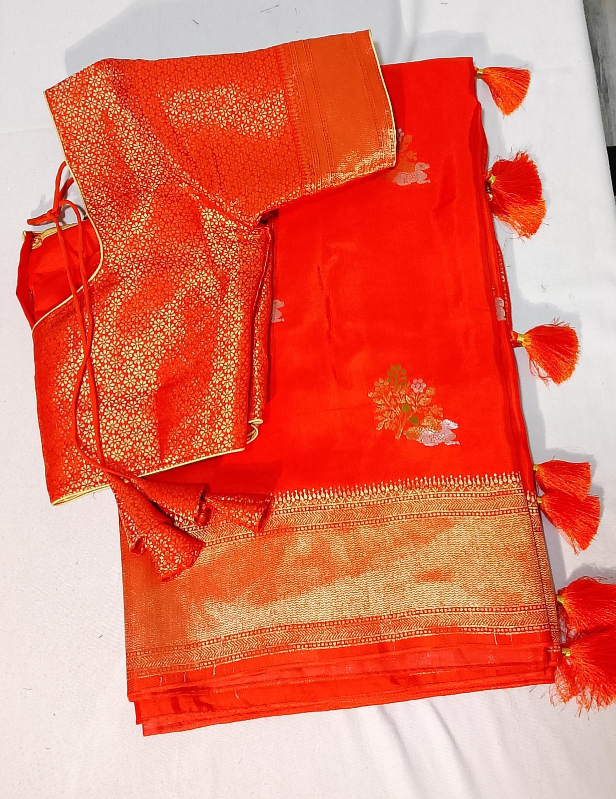 C155: Ready To Ship Beautiful Banarasi Moonga Silk Saree With Stitched Blouse