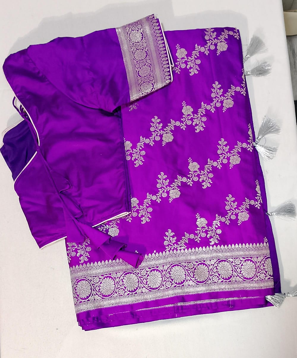 C156: Ready To Ship Beautiful Banarasi Mashroom  Silk Saree With Stitched Blouse