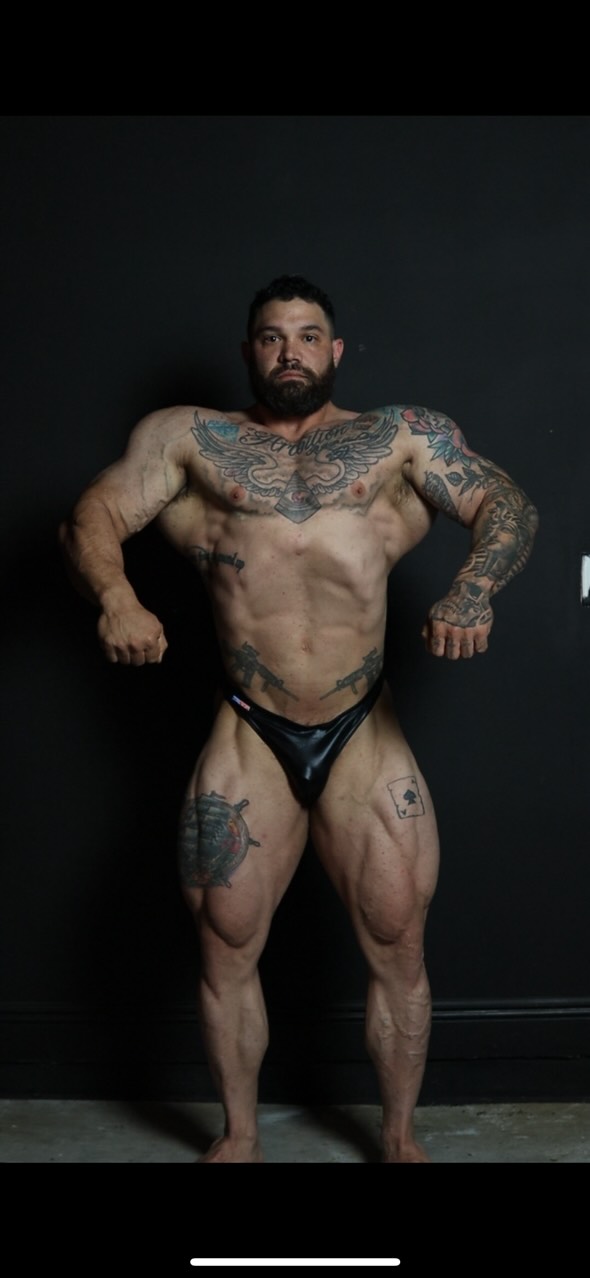 Smooth Front 3/4" Wide Strap Posing Suit Smooth Front 3/4" Wide Strap Posing Suit