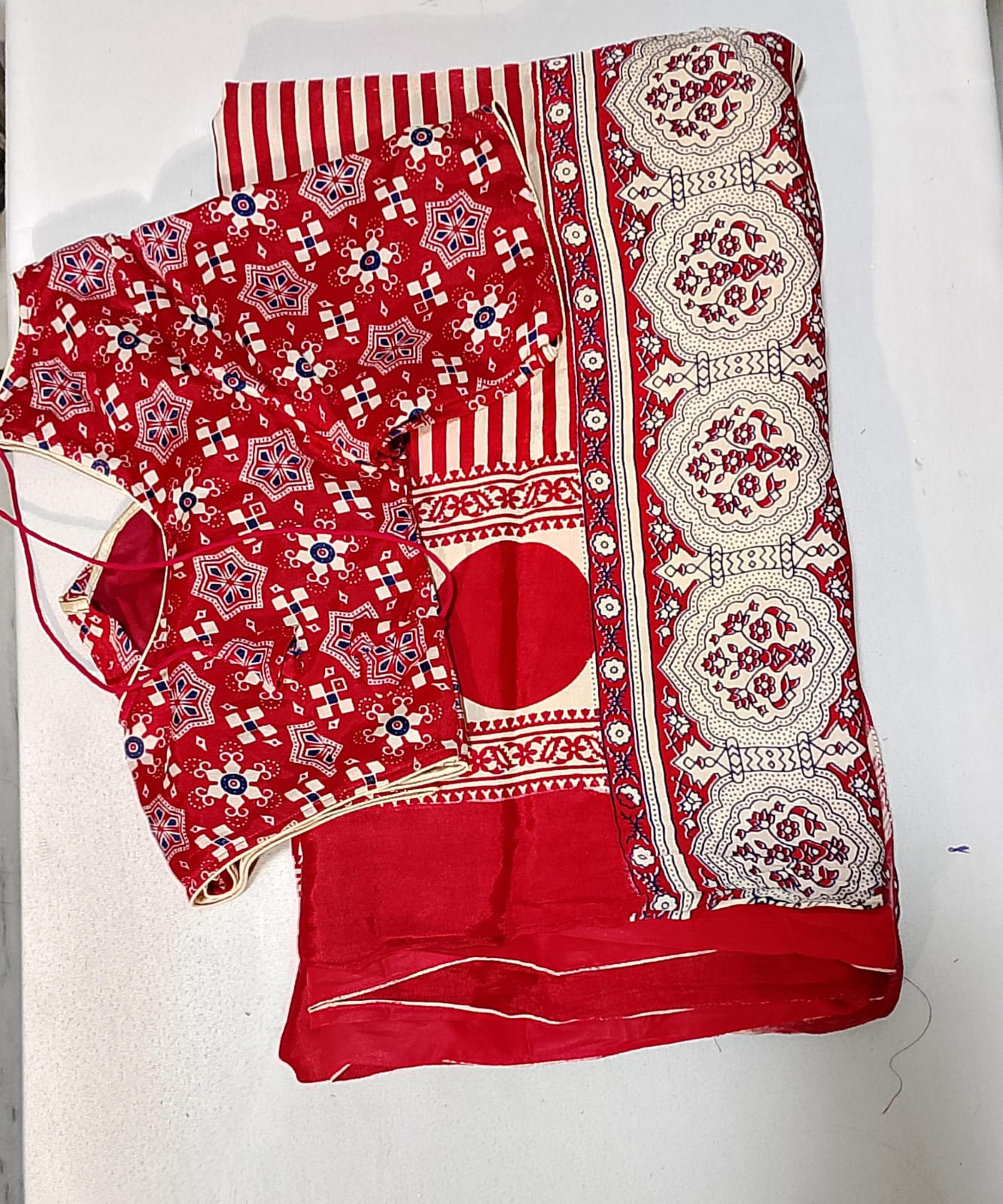 C180: Beautiful 3 PCS Dress