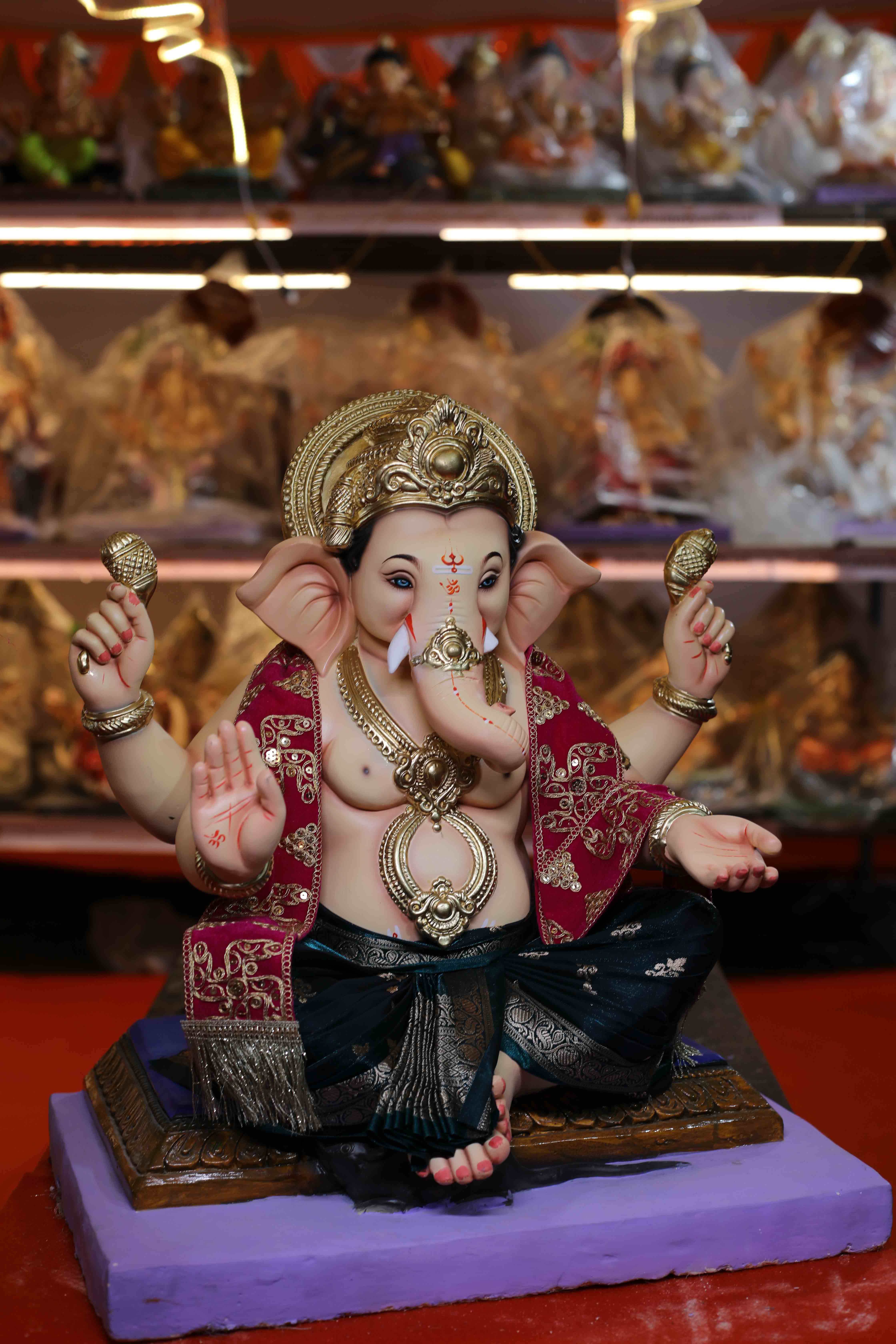 Signature Ganesh Idols 2026-7 |25 Inches Ganpati
