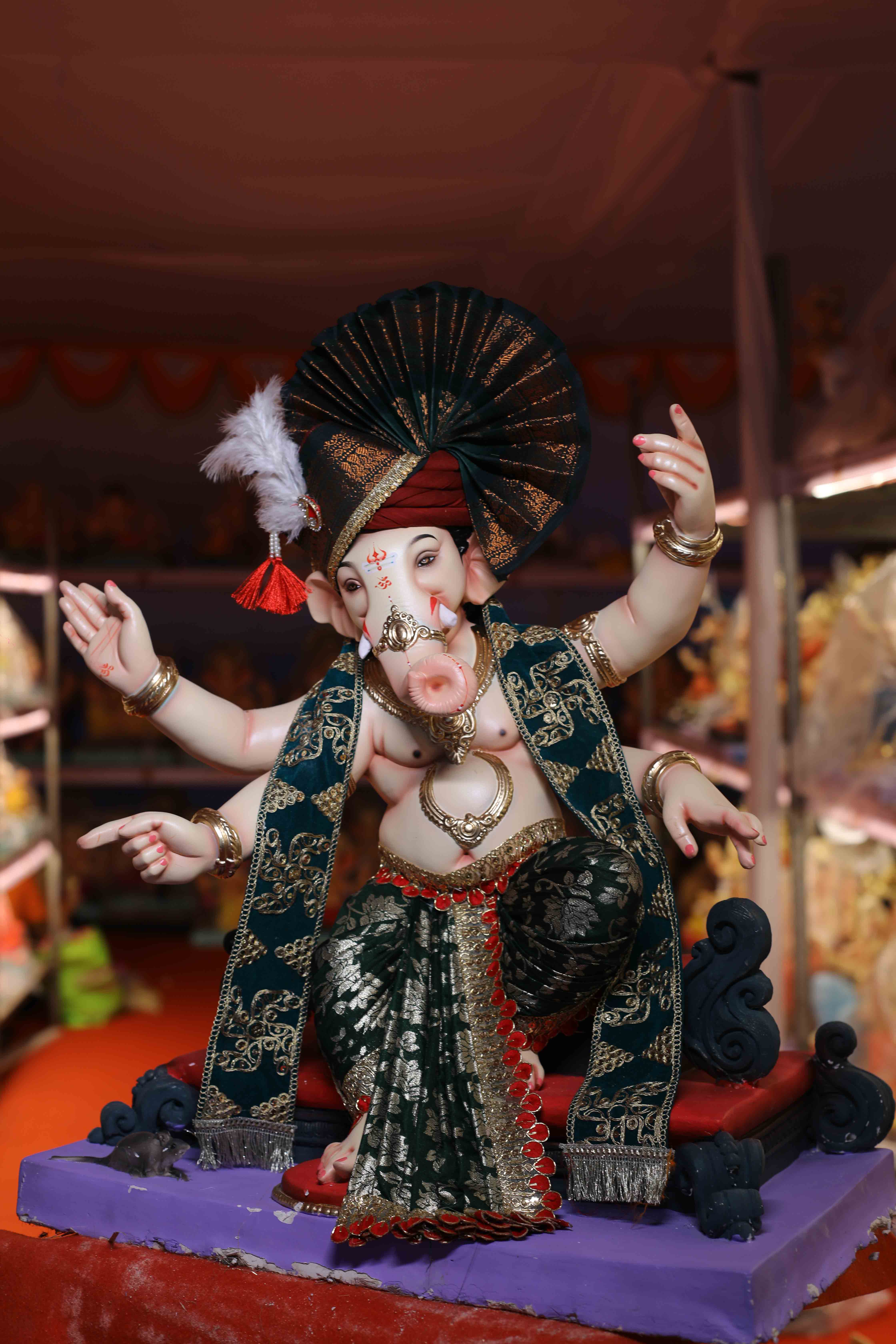 Signature Ganesh Idols 2026-36 |28 Inches Ganpati