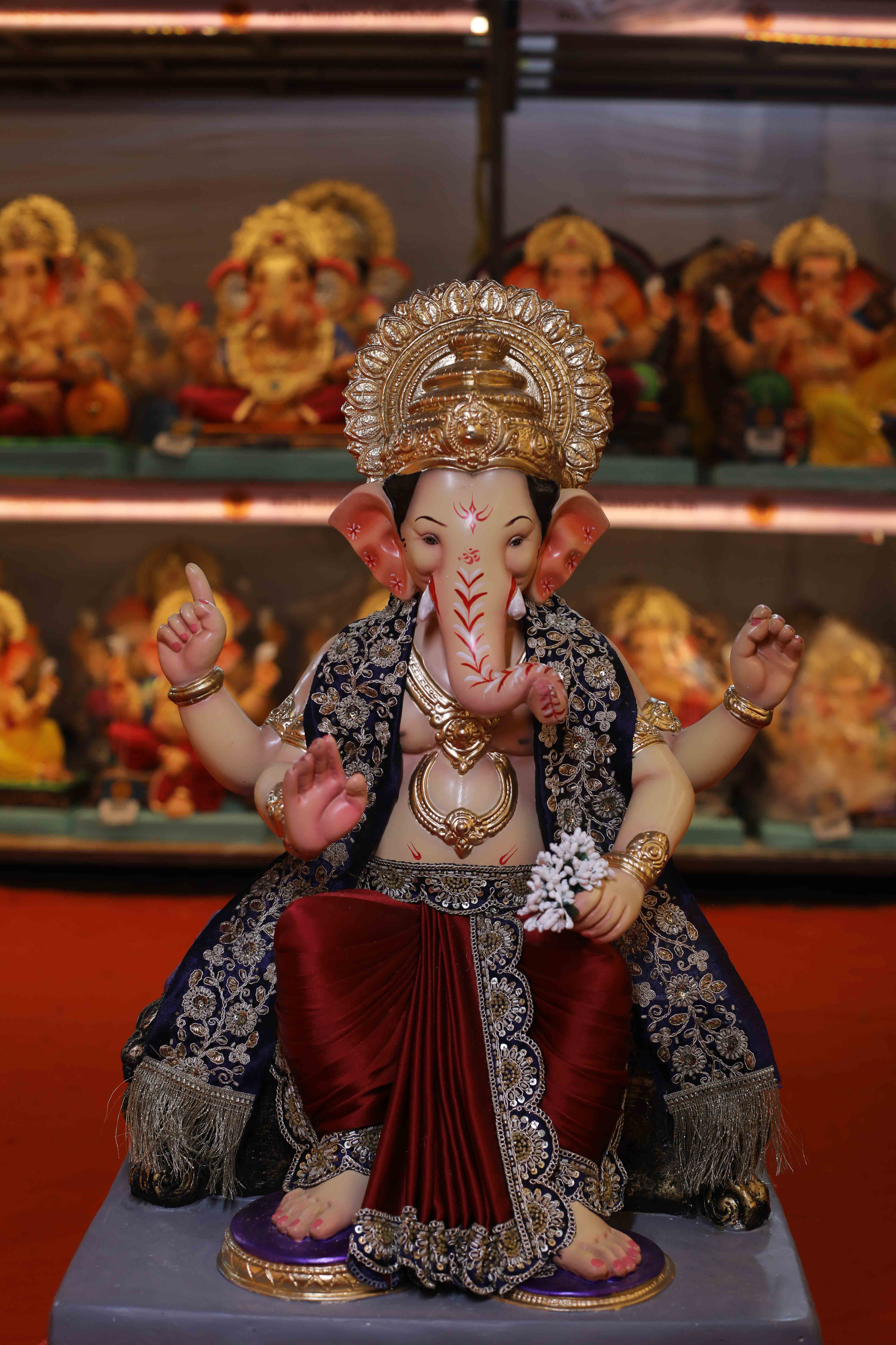 Signature Ganesh Idols 2026-35 |28 Inches Ganpati