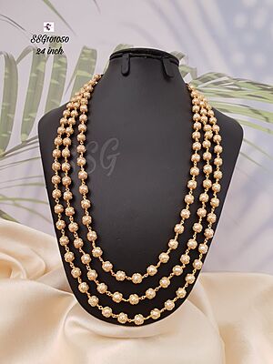 F04: Beautiful 3 Layered Pearls Mala