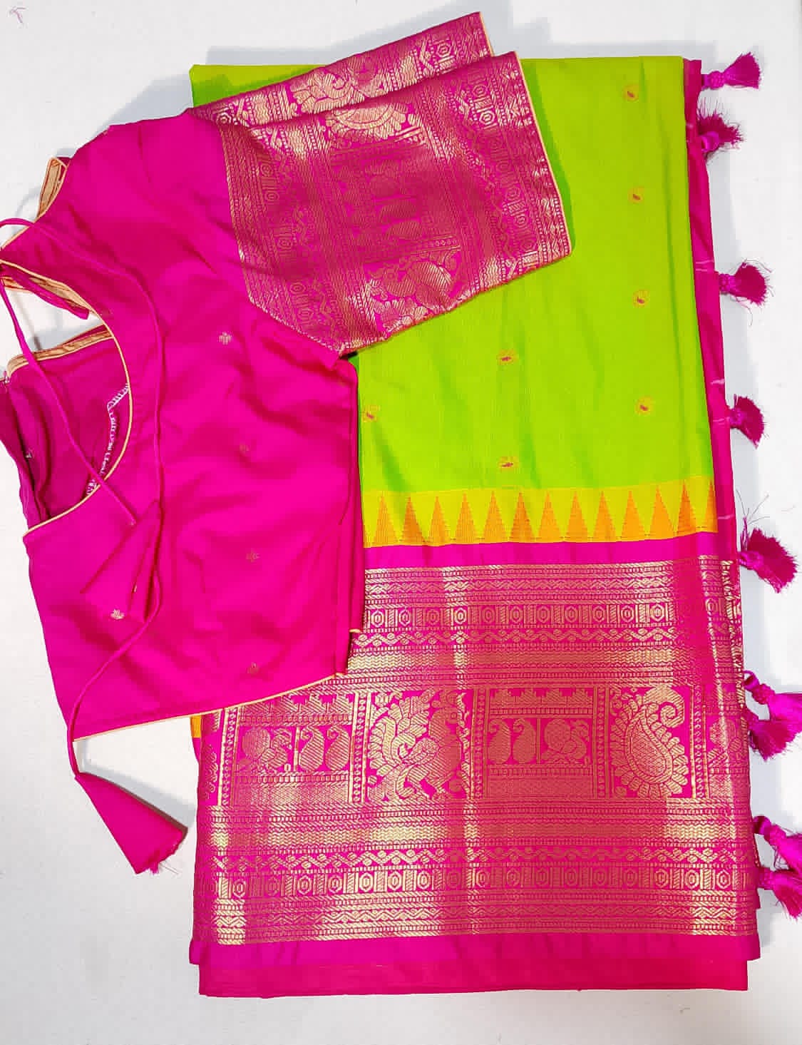 c058: Ready To Ship Soft Silk Gadwal Saree With Stitched Blouse