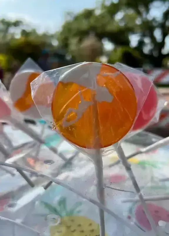 Orange Cream Flavour Lollipop Orange Cream Flavour Lollipop