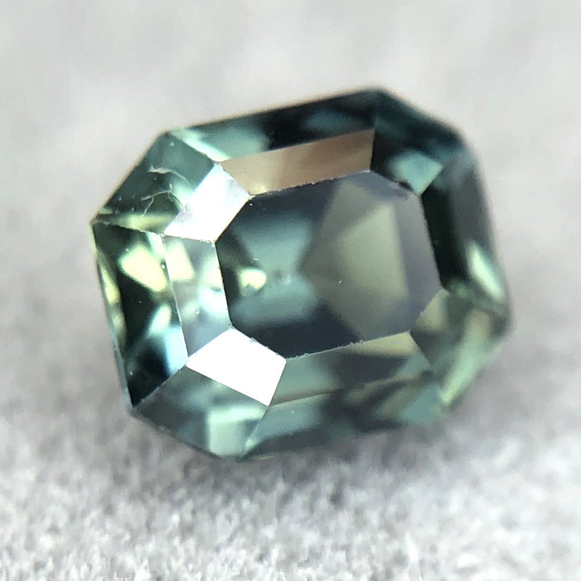 0.85ct Octagon Step Cut Sapphire 0.85ct Octagon Step Cut Sapphire