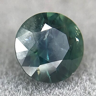0.84ct Round Brilliant Cut Sapphire 0.84ct Round Brilliant Cut Sapphire