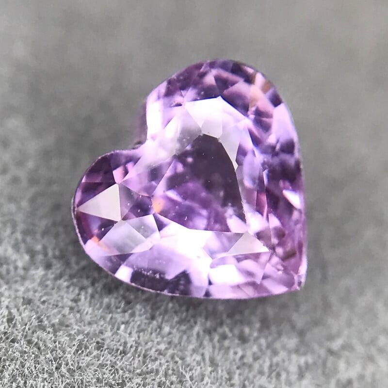1.07ct Heart Brilliant Cut Sapphire 1.07ct Heart Brilliant Cut Sapphire