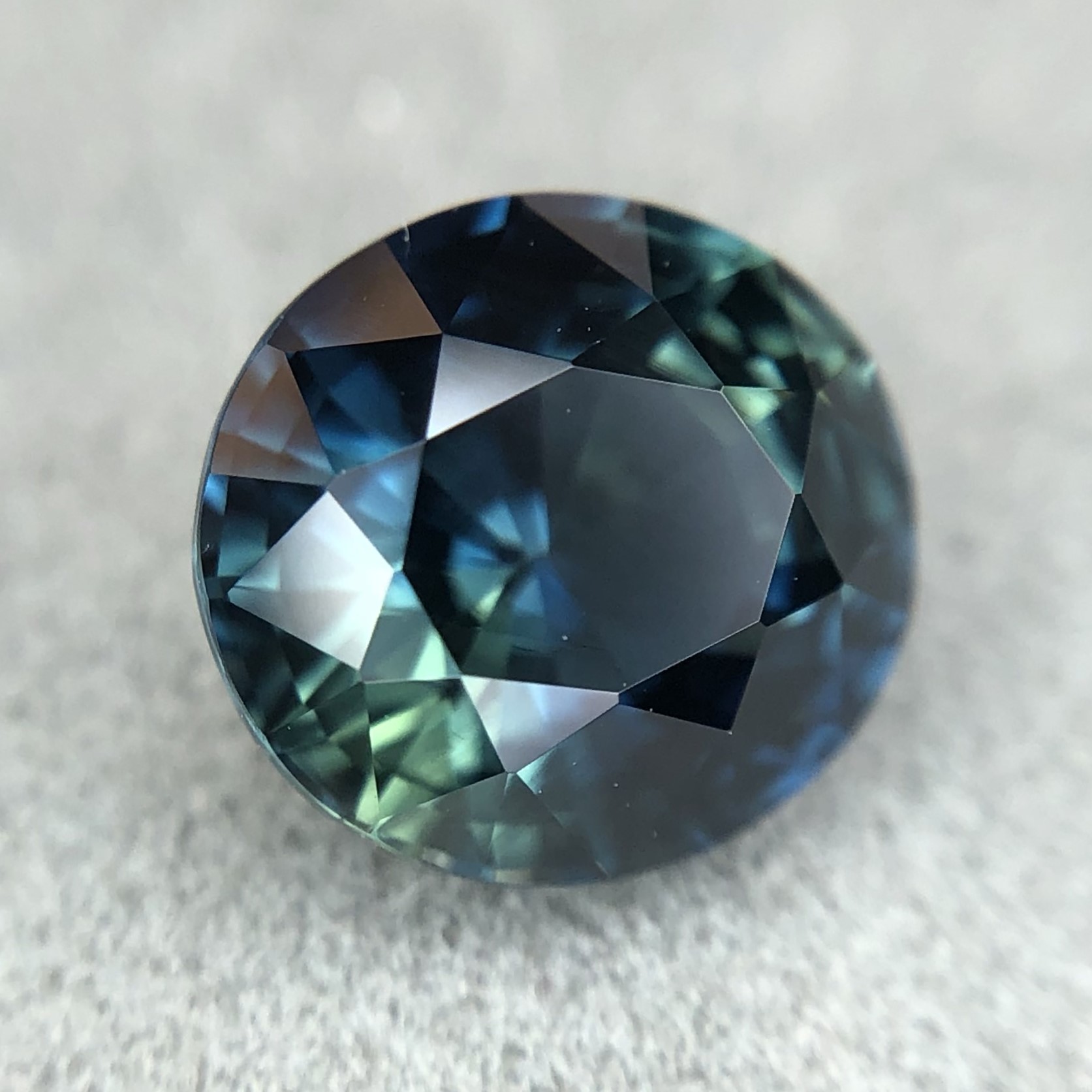 2.10ct Oval Mixed Cut Sapphire 2.10ct Oval Mixed Cut Sapphire