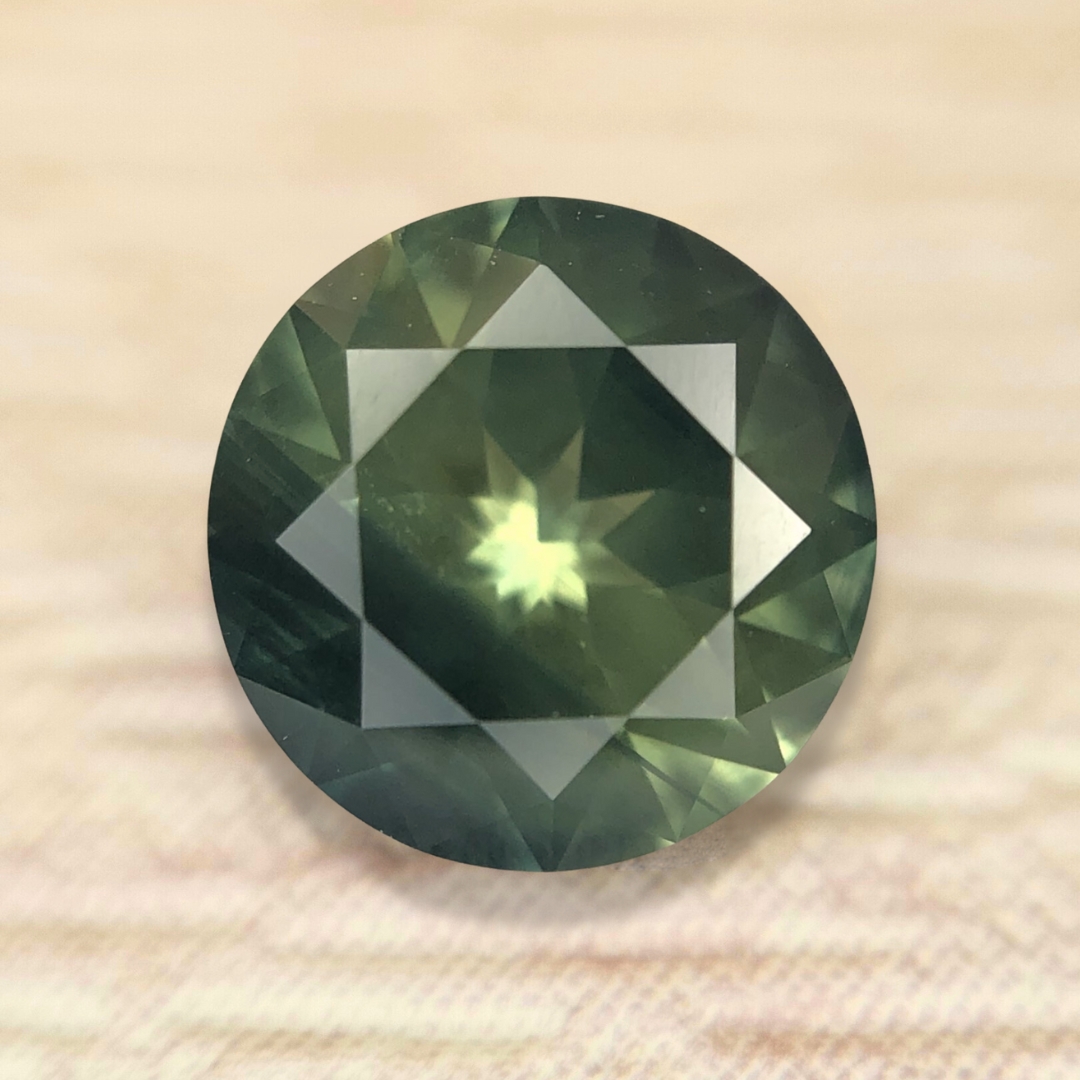 1.35ct Round Brilliant Cut Sapphire 1.35ct Round Brilliant Cut Sapphire