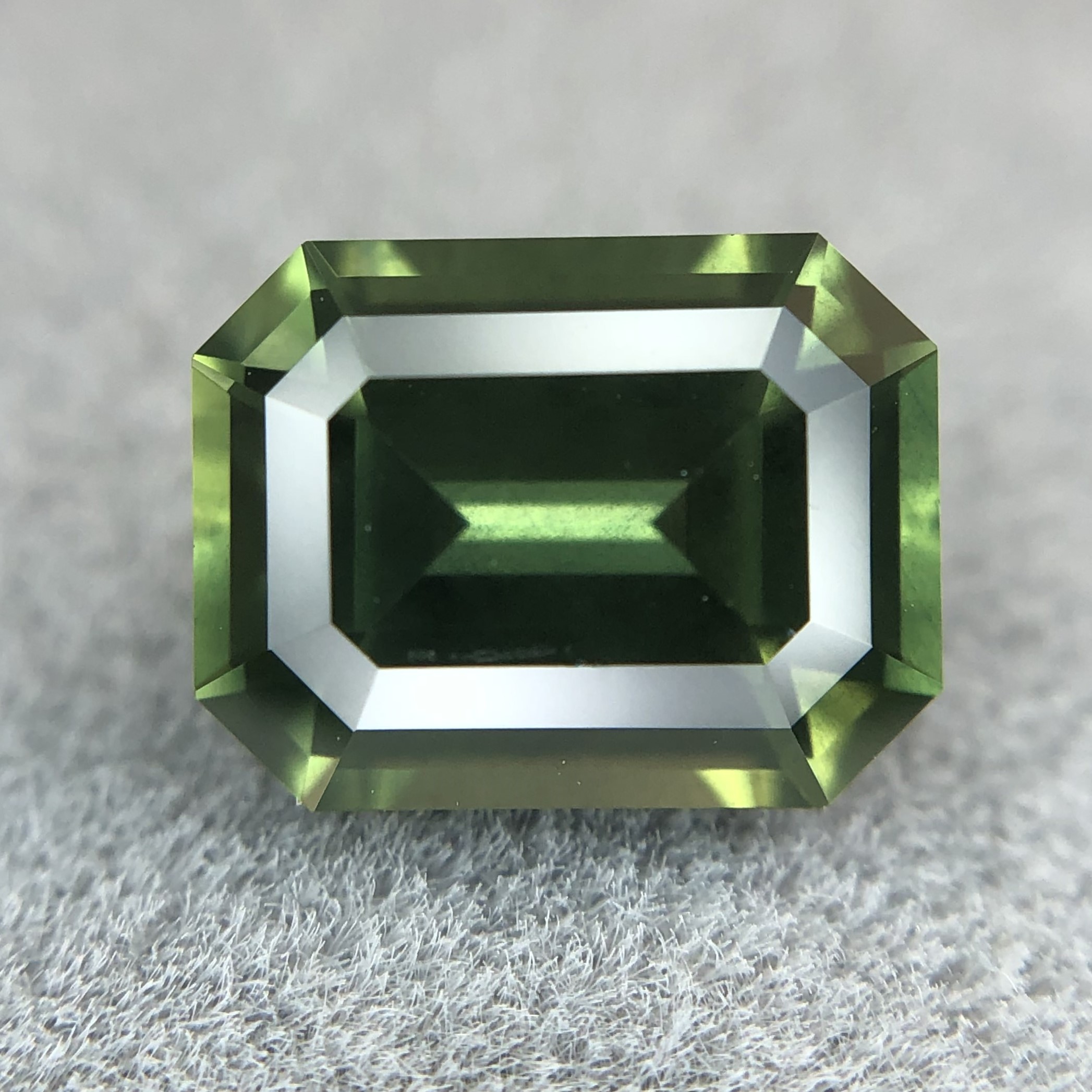 2.00ct Octagon Step Cut Sapphire 2.00ct Octagon Step Cut Sapphire