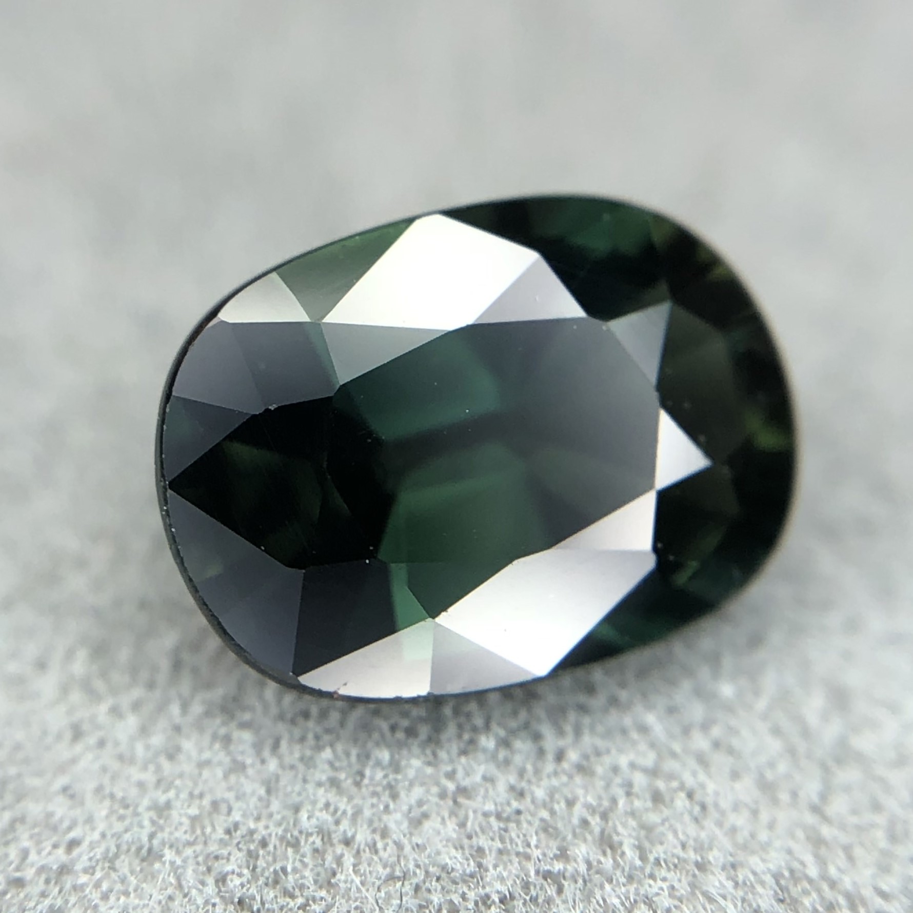 1.67ct Oval Mixed Cut Sapphire 1.67ct Oval Mixed Cut Sapphire