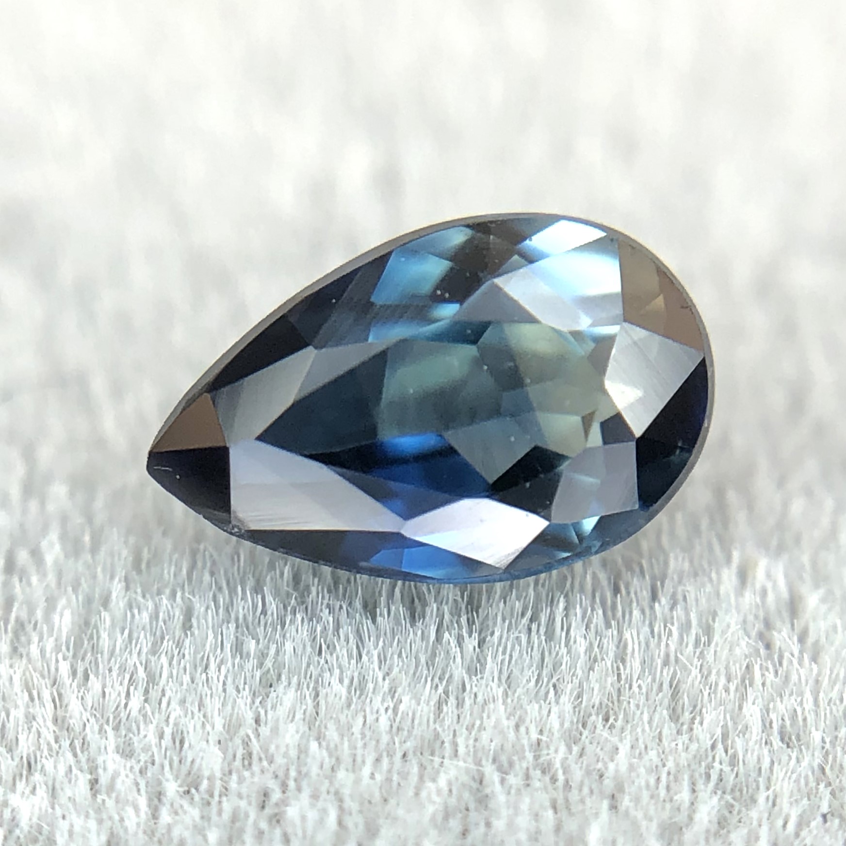 0.49ct Pear Mixed Cut Sapphire