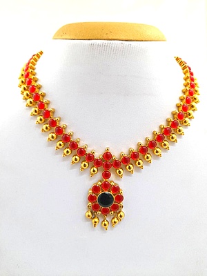 Panchalokam/Copper/Impon One Gram Gold Finish & Real Kempstones Shor Necklace/Attigai/Addige Panchalokam/Copper/Impon One Gram Gold Finish & Real Kempstones Shor Necklace/Attigai/Addige