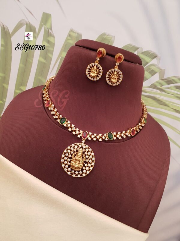 F05: Beautiful Lakshmi Devi Necklace Set