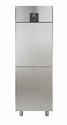 725359 2x½-DOOR REFRIGERATOR 670L -2+10°C, DIGITAL, A304-R290