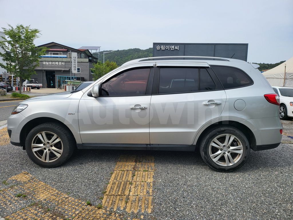 Hyundai Santa Fe ID: V595509