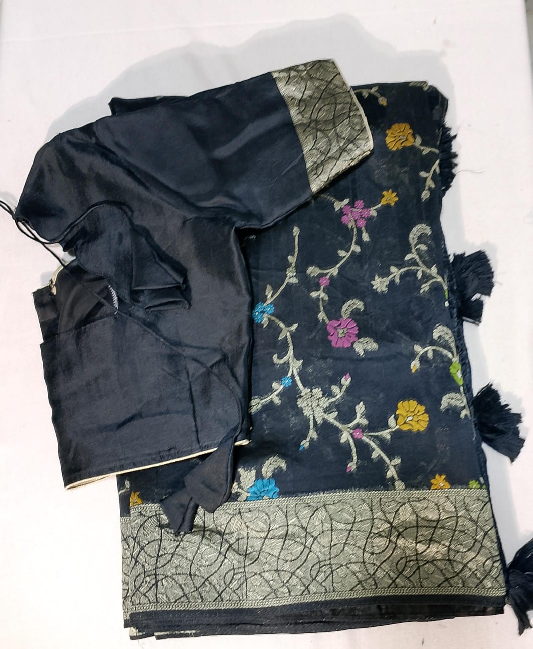 C135: Ready To Ship Beautiful Moonga Tussar Geoegette Saree With Stitched Blouse