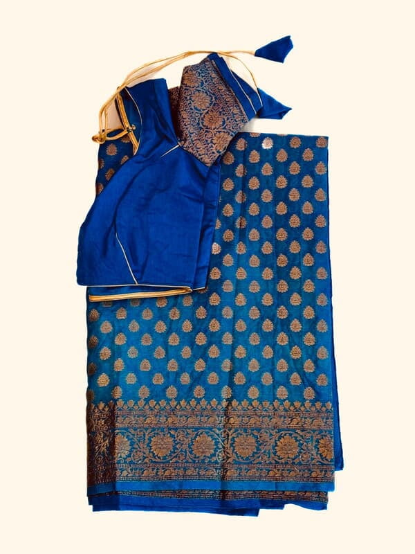 M762: Beautiful Banarasi Warm Silk Saree With Stitched Blouse M762: Beautiful Banarasi Warm Silk Saree With Stitched Blouse