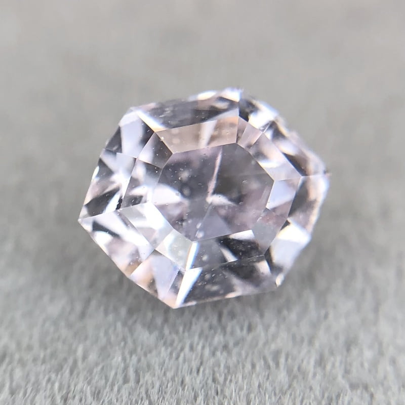 1.56ct Hexagon Step Cut Sapphire 1.56ct Hexagon Step Cut Sapphire