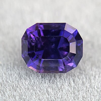0.67ct Fancy Step Cut Sapphire 0.67ct Fancy Step Cut Sapphire