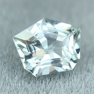 0.74ct Fancy Step Cut Sapphire 0.74ct Fancy Step Cut Sapphire