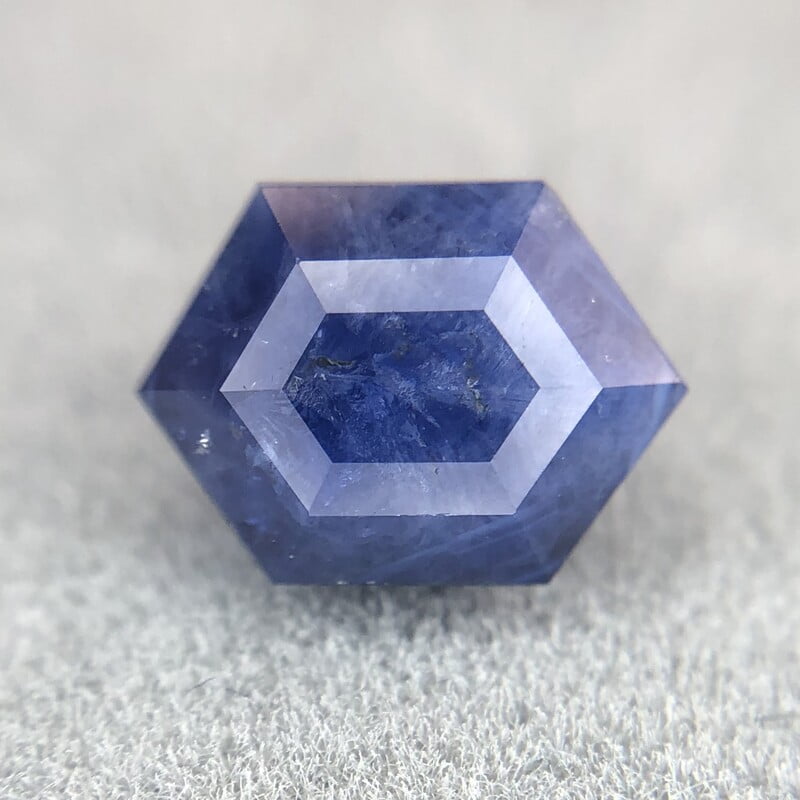 1.92ct Hexagon Step Cut Sapphire 1.92ct Hexagon Step Cut Sapphire