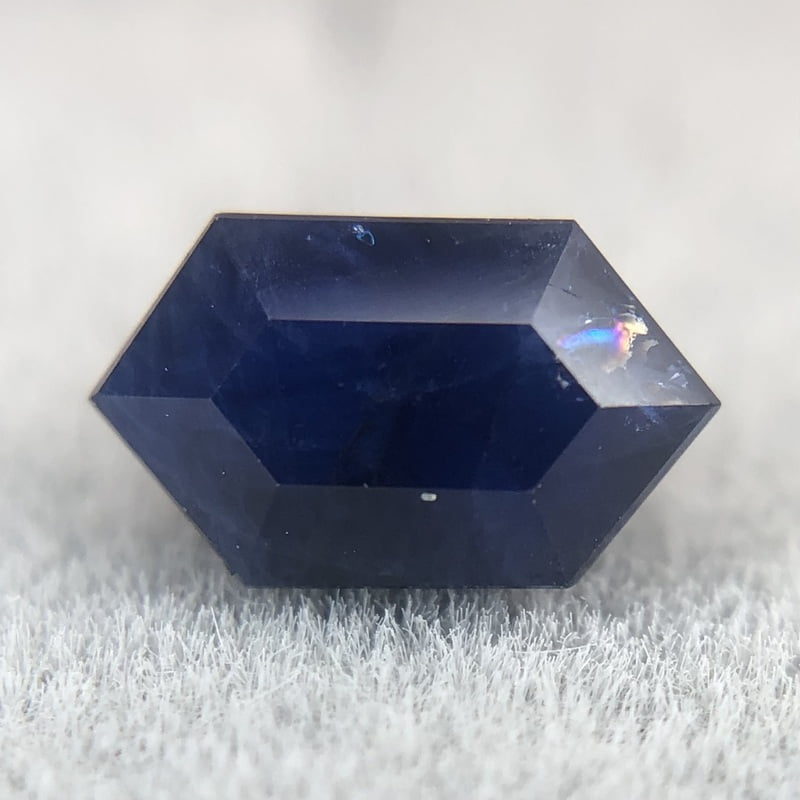 1.01ct Hexagon Step Cut Sapphire 1.01ct Hexagon Step Cut Sapphire