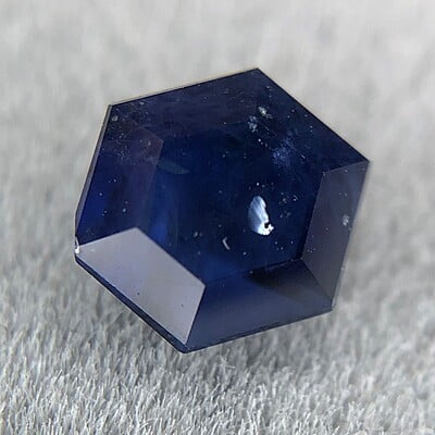 0.58ct Hexagon Step Cut Sapphire 0.58ct Hexagon Step Cut Sapphire