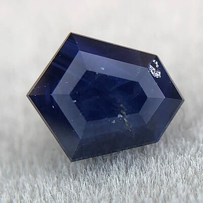 0.83ct Fancy Step Cut Sapphire 0.83ct Fancy Step Cut Sapphire
