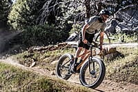 Mongoose Argus ST & Trail Fat Tire Bicicleta de montaña para adultos