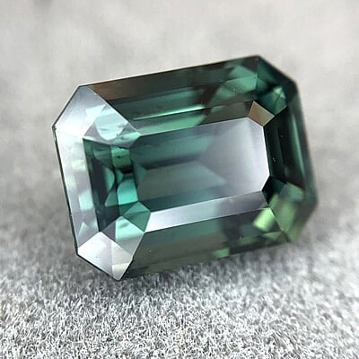 2.22ct Octagon Step Cut Sapphire 2.22ct Octagon Step Cut Sapphire
