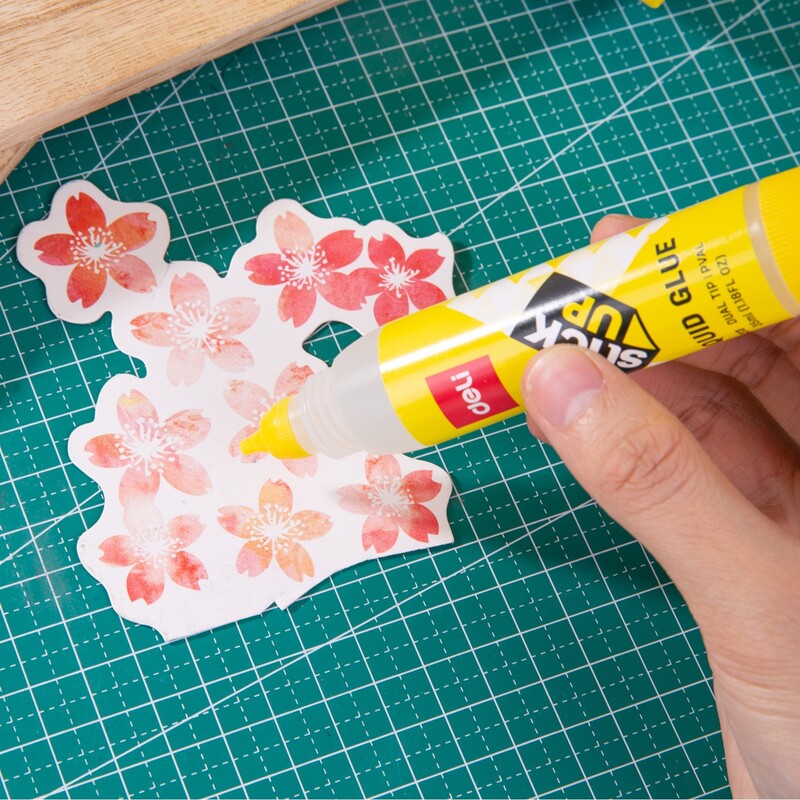 DELI A213 STICK UP LIQUID GLUE 35ML DUAL TIP DELI A213 STICK UP LIQUID GLUE 35ML DUAL TIP