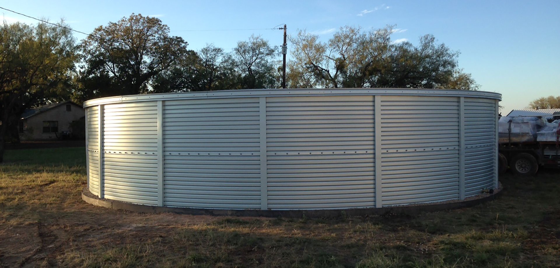 Pioneer Water Tanks XLR40/02 – 51,785 Gallons Pioneer Water Tanks XLR40/02 – 51,785 Gallons
