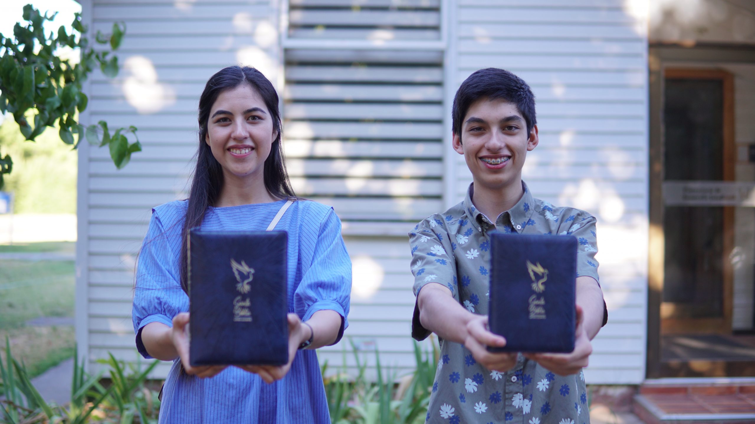 Biblia Compacta de 11 Puntos Color azul