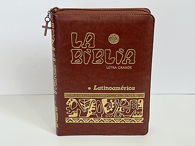 2- La Biblia Latinoamérica de Lujo